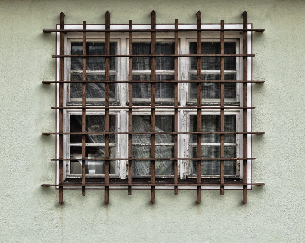 一人暮らしの窓を守るための防犯アラームの選び方は？