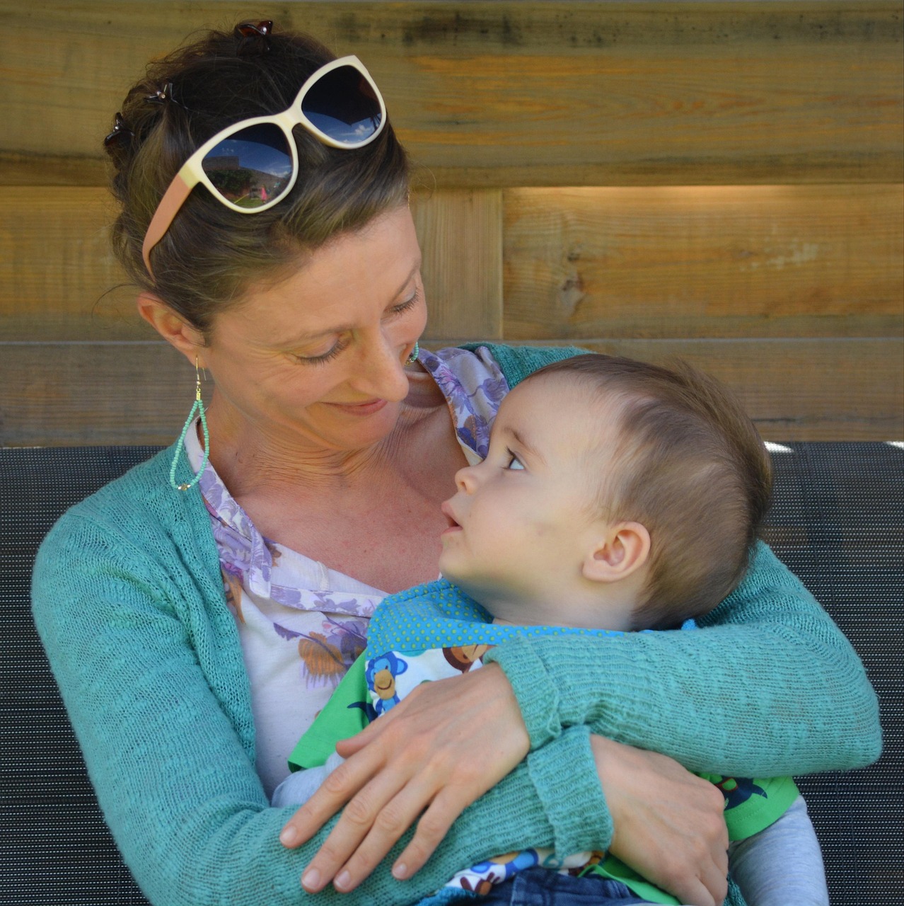 女性の一人暮らしに最適な高層マンションで安心できるポイントは？