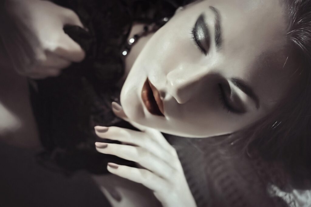 女性の一人暮らしでエレベーターを使って逃げる方法は？