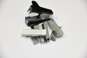 女性の一人暮らしで鍵を落とした時に何するべきか？