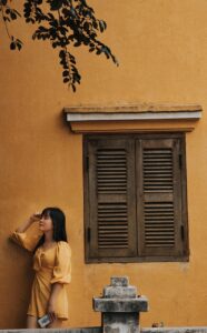 女性の一人暮らしにおける小窓の防犯対策は何する？