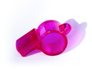 防犯グッズをまず買うべきものは何ですか？