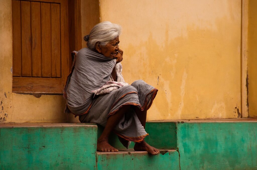 女性の一人暮らしにおけるベランダ夜の防犯対策は？