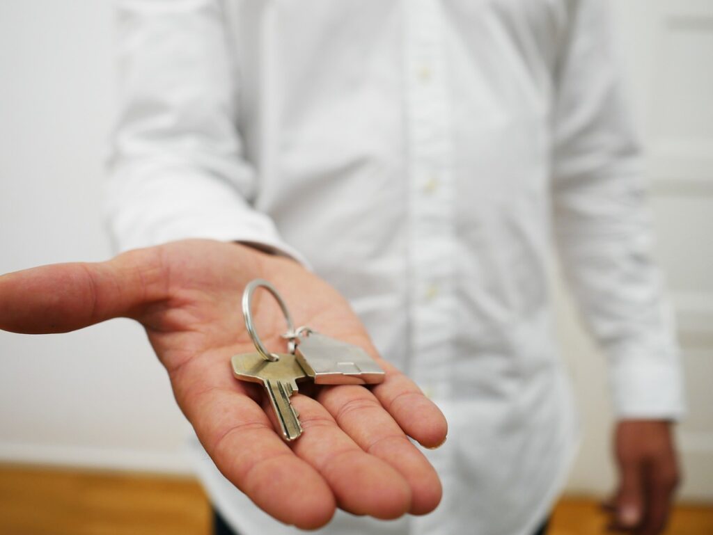 一人暮らしの入居時に鍵交換はいつするべき？